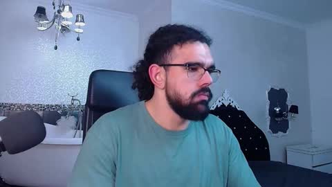 KysonRhodes online show from December 18, 5:25 am