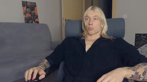 Adonis online show from December 28, 1:18 pm