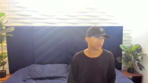 labrinthteasing online show from February 15, 12:13 pm