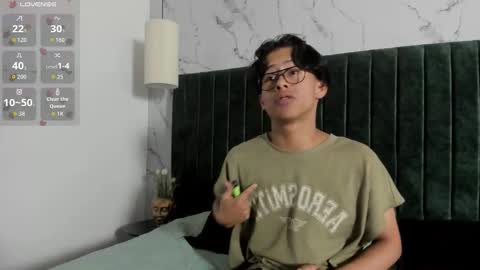 labrinthteasing online show from February 19, 2:13 pm