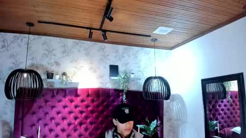 labrinthteasing online show from January 11, 12:09 pm