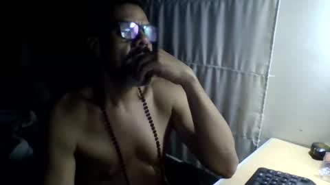 La Genova esta Dura beard boy male dick mastubate latinosexy latinohot latino glasses mature strong stronglegs online show from April 18, 5:09 am