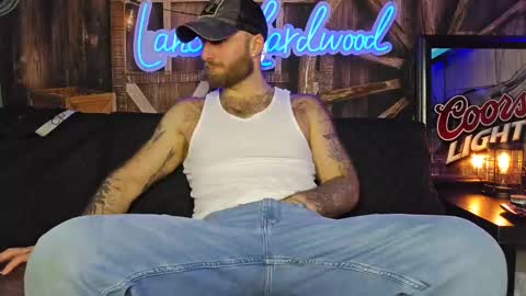 Snapshot of lancehardwood222 chatting on March 8, 1:26 am LANCE online show from March 8, 1:26 am