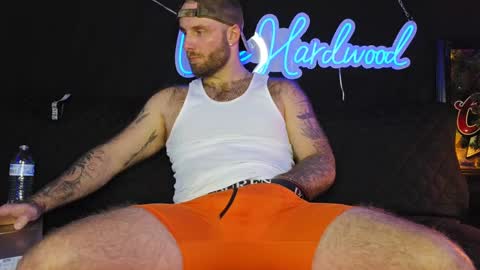 Snapshot of lancehardwood222 chatting on December 8, 2:07 am LANCE online show from December 8, 2:07 am