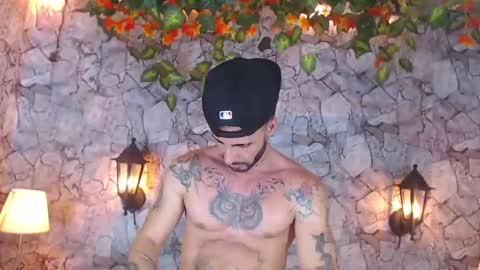 Lancelot Benwick online show from January 4, 12:59 am