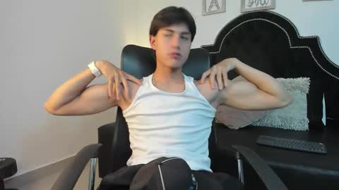 landercruz online show from October 16, 4:31 am