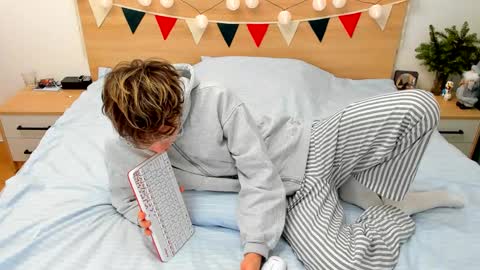 Fandi online show from January 5, 5:20 am