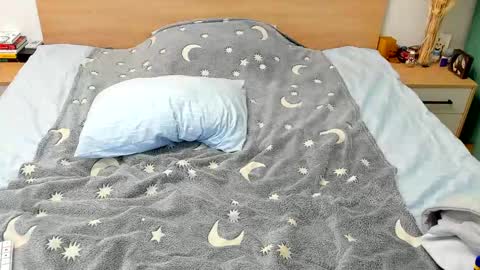 Fandi online show from December 15, 5:45 am