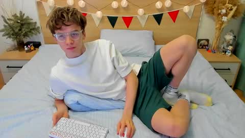 Fandi online show from January 28, 2:43 am