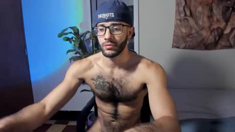 larry_stewart online show from January 18, 12:12 am