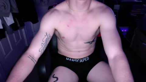 Snapshot of latepleasures chatting on January 9, 7:52 am latepleasures online show from January 9, 7:52 am