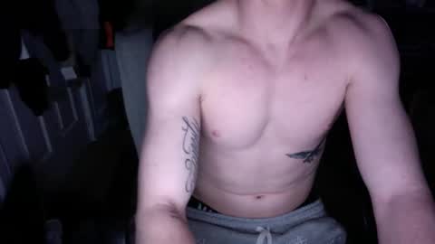 Snapshot of latepleasures chatting on March 3, 7:50 am latepleasures online show from March 3, 7:50 am