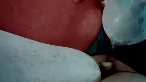 latexchris77 online show from June 5, 5:56 am