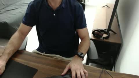 Snapshot of latexdave84 chatting on October 23, 10:29 am latexdave84 online show from October 23, 10:29 am