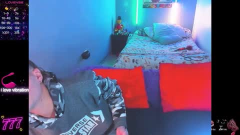 SANTI  AND JORDAN online show from February 5, 2:51 am