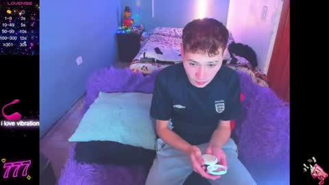 SANTI  AND JORDAN online show from February 9, 7:29 pm