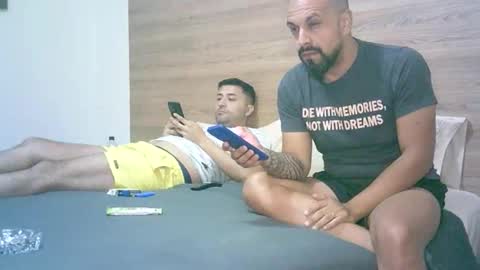 latingaycouple01 online show from February 26, 12:12 am