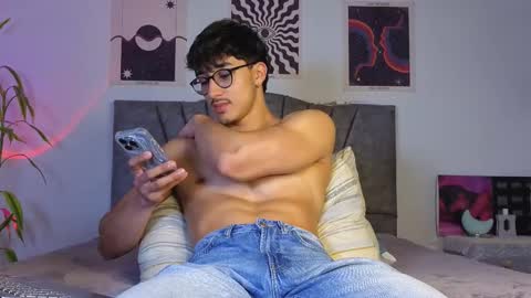 Logan online show from November 30, 2:57 am