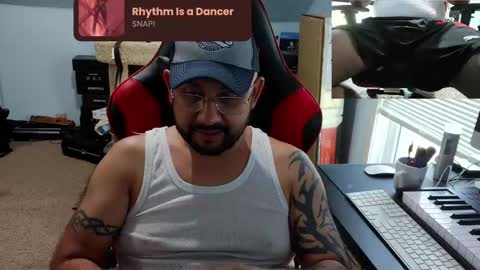 LatinLover83 online show from April 10, 4:14 pm