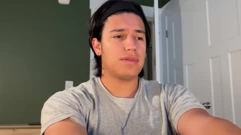 latino_hotcb1 online show from January 6, 4:34 pm