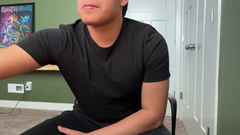 latino_hotcb1 online show from February 4, 5:55 pm