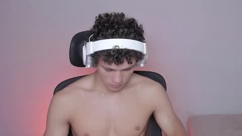 Laureent online show from October 13, 7:03 am