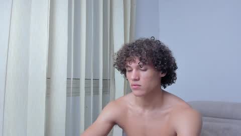 Laureent online show from December 19, 9:40 am