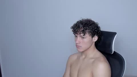 Laureent online show from November 11, 5:45 am