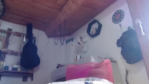 Laye19 online show from December 2, 6:19 pm