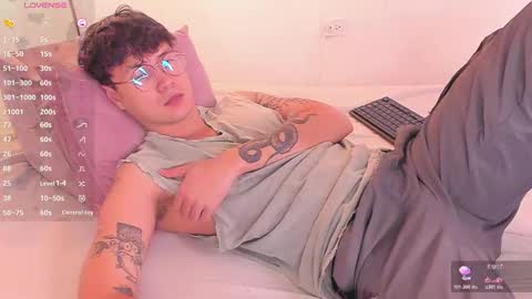 leaneseb online show from October 24, 8:32 pm