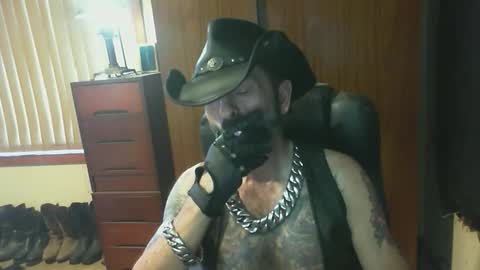 leathergreaser online show from March 11, 9:22 pm