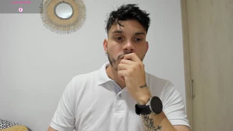 Alejandro online show from December 8, 5:50 am