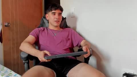 Leo Jones online show from December 9, 9:44 pm