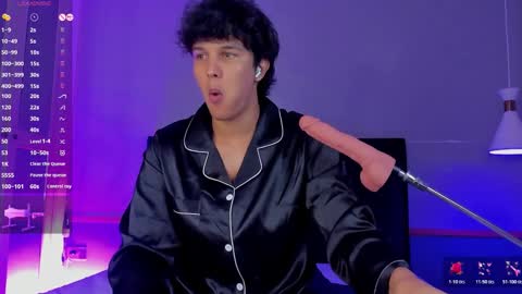 Leo online show from November 24, 4:13 am