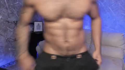 Leo independent model online show from December 16, 2:18 am