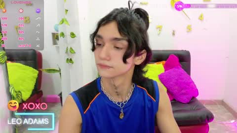 Leo online show from February 19, 2:23 pm