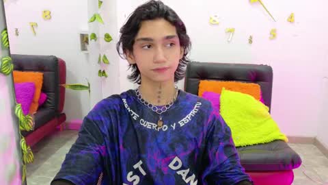 Leo online show from February 18, 12:49 pm