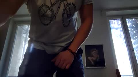 leolongbln online show from December 16, 11:28 am