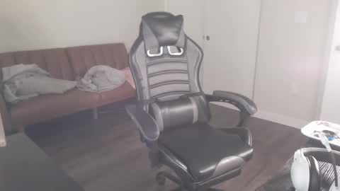 LeoMalonee online show from January 31, 9:59 pm