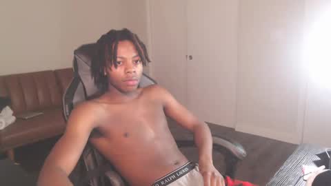 LeoMalonee online show from February 19, 2:12 am