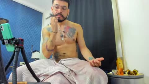 Len online show from December 7, 8:05 pm