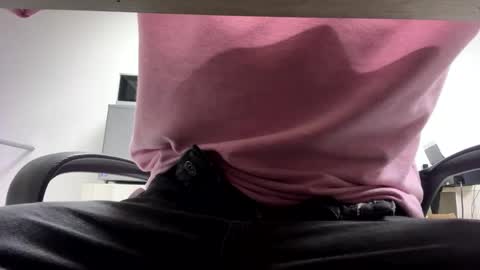 Snapshot of leonidas33_ chatting on October 28, 6:10 pm leonidas online show from October 28, 6:10 pm