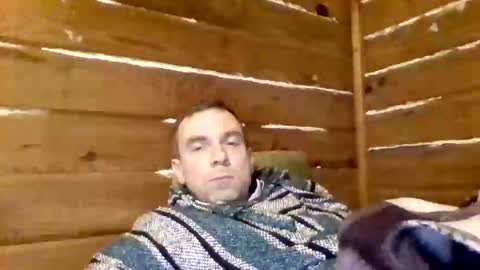 Snapshot of leskator9 chatting on October 8, 3:00 am kikaha online show from October 8, 3:00 am