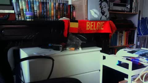 Vampiro Diurno online show from February 10, 1:01 pm