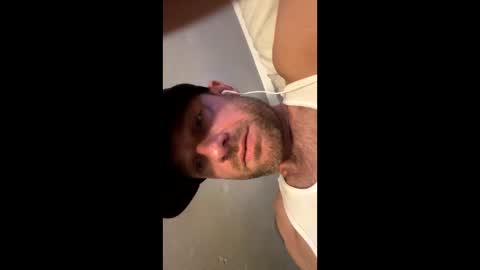 Snapshot of letmehitthat1986 chatting on October 28, 9:17 pm letmehitthat1986 online show from October 28, 9:17 pm