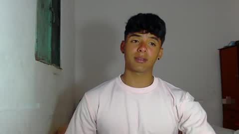 i  am lewis ly EDUARDO MEMDOZA15 online show from May 4, 4:20 pm