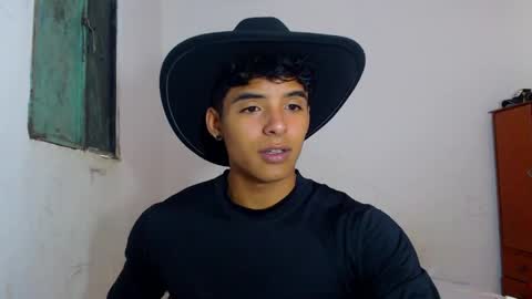 i  am lewis ly EDUARDO MEMDOZA15 online show from April 27, 5:19 pm
