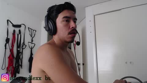 Snapshot of lexxandbuster chatting on December 12, 3:48 pm LEXX  BUSTER online show from December 12, 3:48 pm