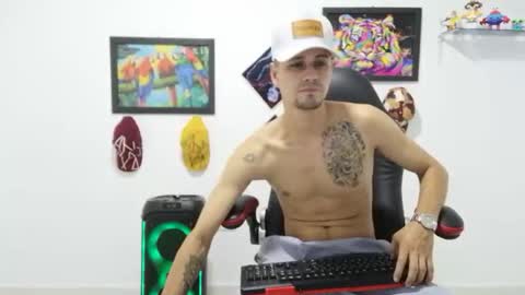 Andres online show from November 12, 11:09 pm