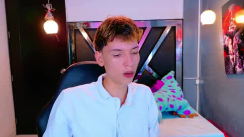 liam_green1 online show from February 23, 1:24 pm